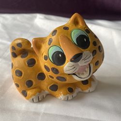 Vintage Tiny Cat Figuerine