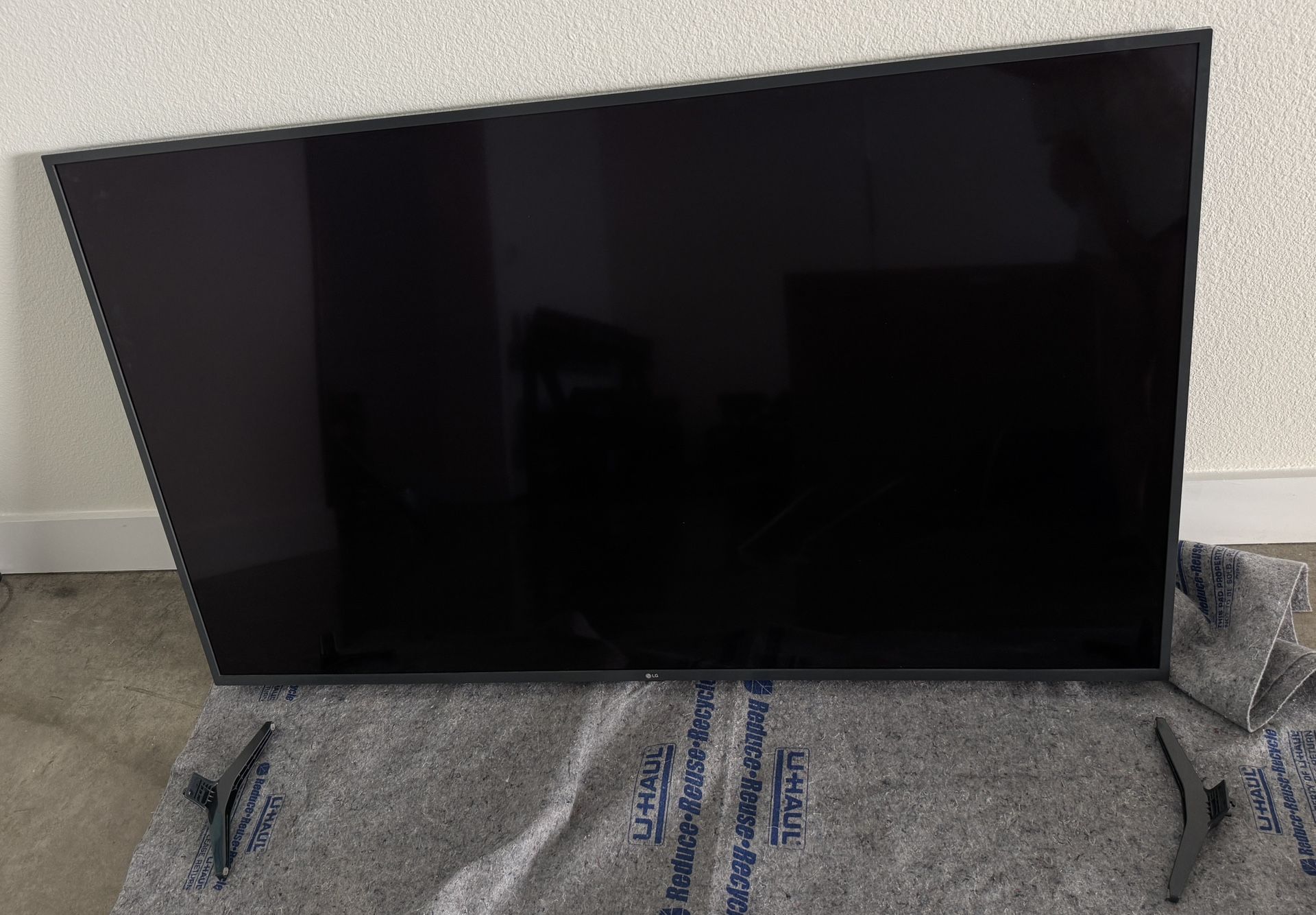 65” LG TV