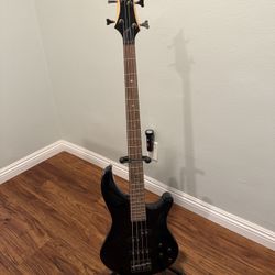 Mitchel MB200 Modern Rock Bass - CHECK DESCRIPTION