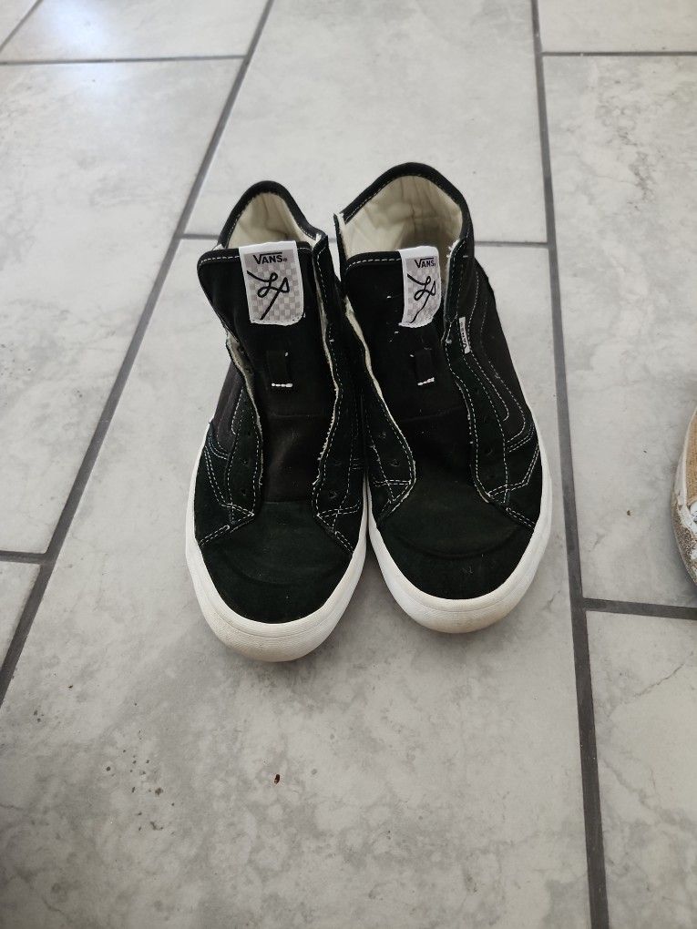 Black Vans