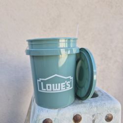Lowes  Bucket