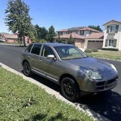 2004 Porsche Cayenne