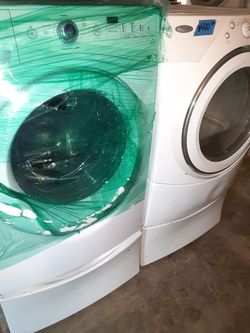 Whirlpool duet washer and dryer set