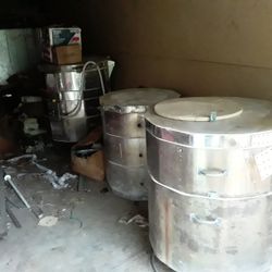 12x40 Storage Building Filled With Kim's And Pottery Accessories Need Someone To Make Offer