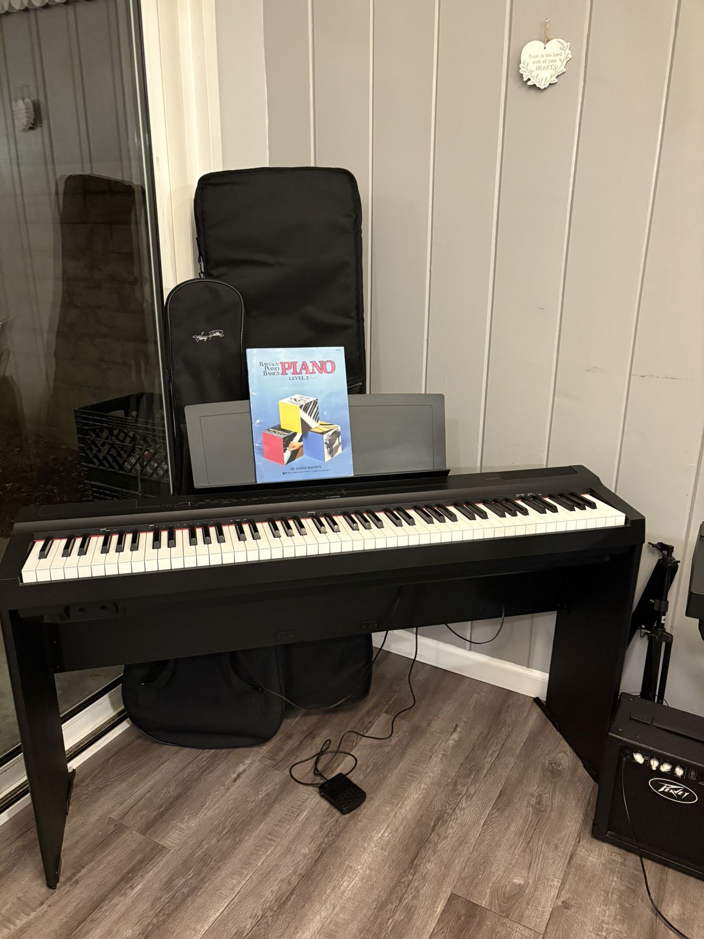 Yamaha P-125ABLB Digital Piano