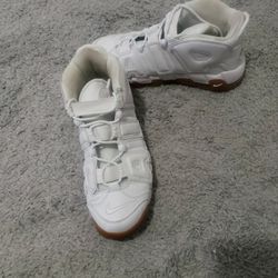 Nike More Uptempo! (Size 11)