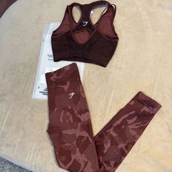 Small Gymshark Cherry Brown Set 