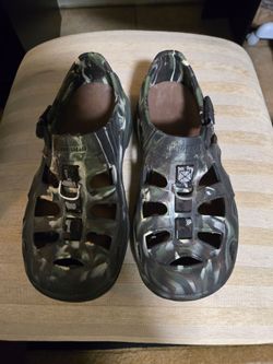 Water shoes