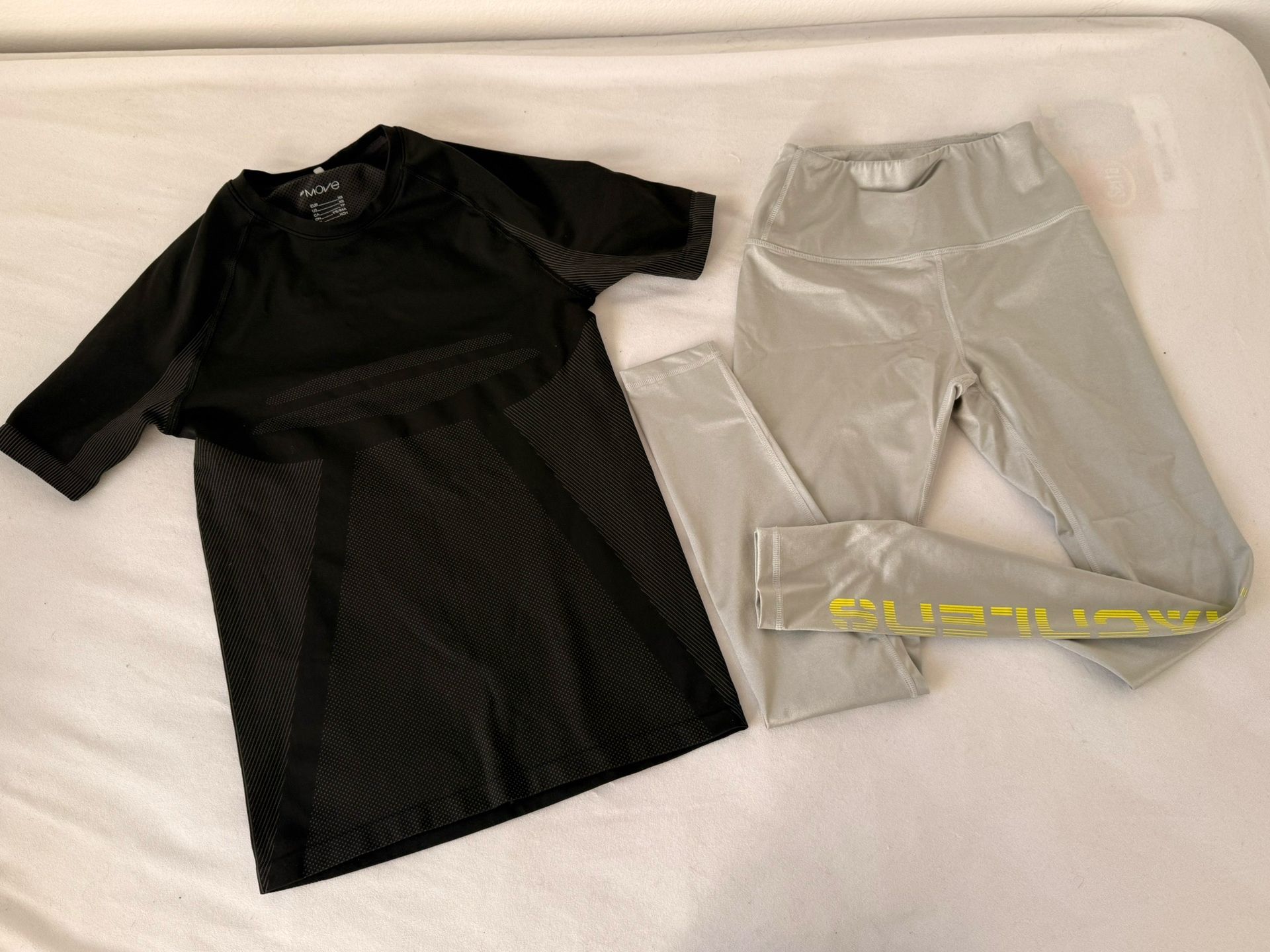 Women’s clothing bag