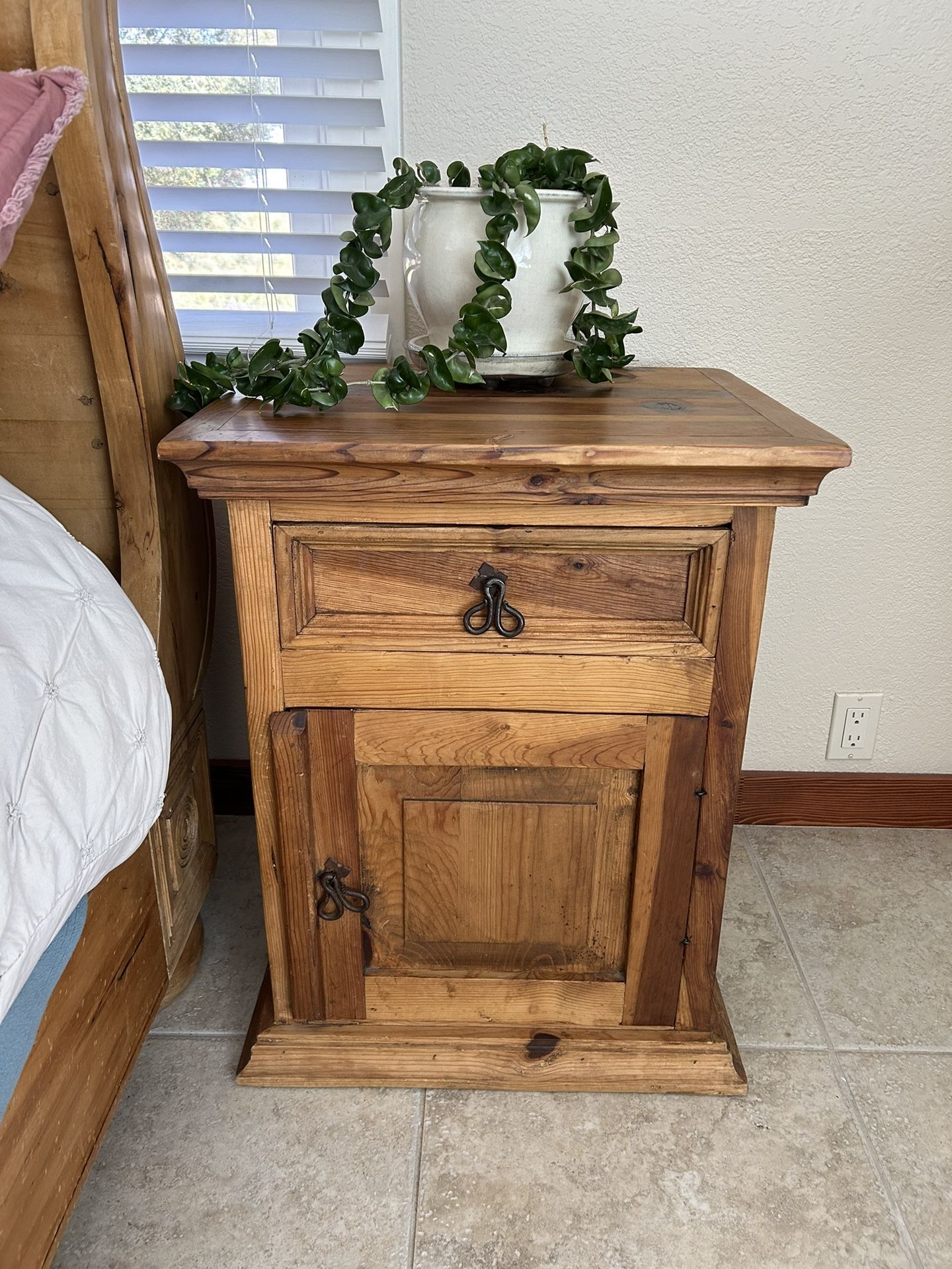 Pine Wood Side Tables / Nightstands for Sale in Escondido, CA OfferUp