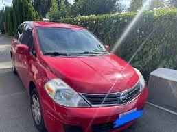 Nissan versa 2011