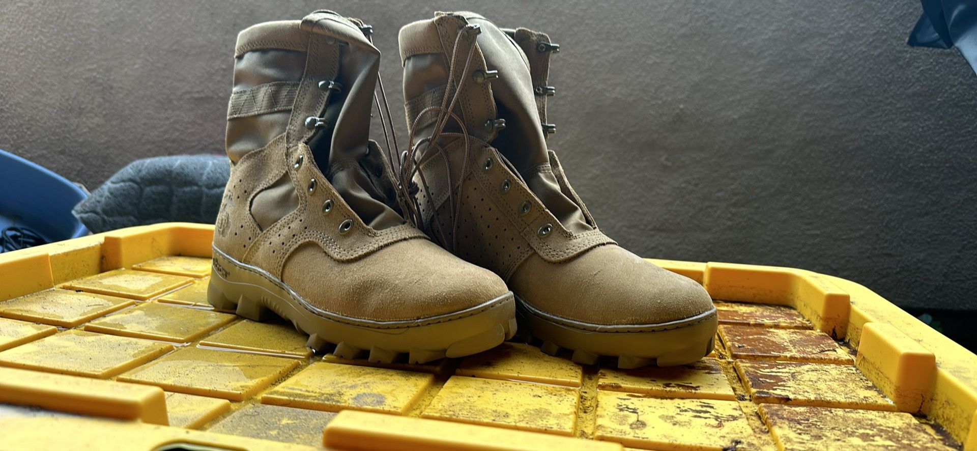 NEW Tactical Military Boots. 