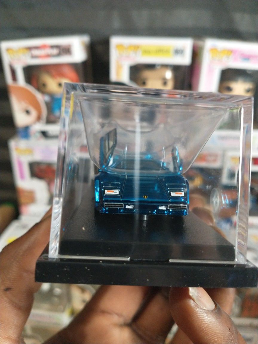 2022 Hot Wheels RLC Exclusive 1982 Lamborghini Countach LP 500 S