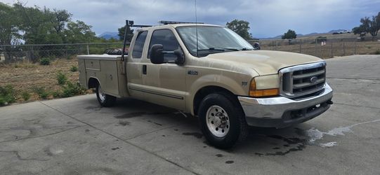 2000 F350 V10 LOW MILES