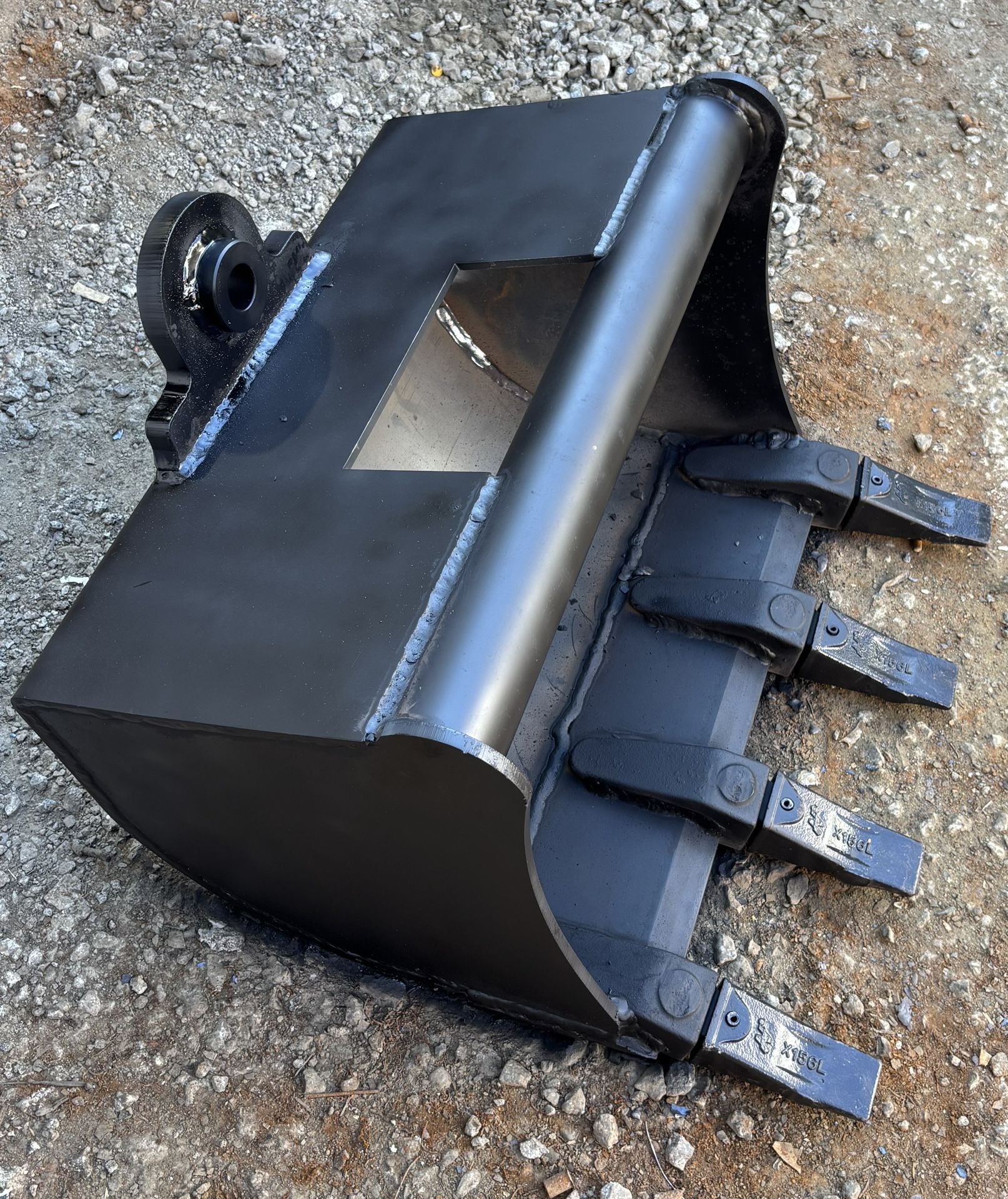 24” Mini Excavator Bucket