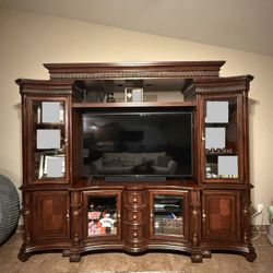 Entertainment Cabinet 