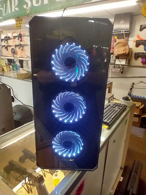 MSI MS-7B17 GAMING DESKTOP
