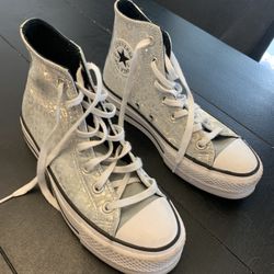 Converse Size 7 Women s Silver Glitter Leopard Animal Print Hight Top Sneakers for Sale in Miami FL OfferUp