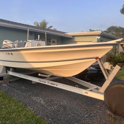 19 Foot Center Console With Trailer -  Needs To Go!