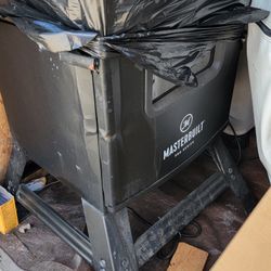 Masterbuilt Electric Woodchip Smoker