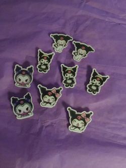 Kuromi backpack pin 4for5