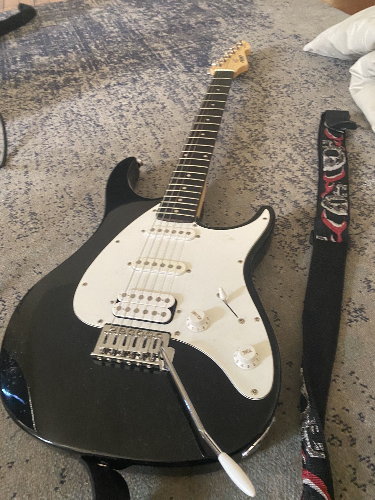 Raptor Plus Black Electric Guitar