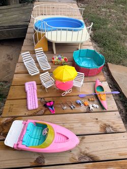 Vintage Barbie pool