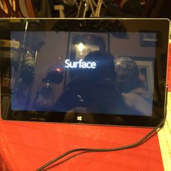 Surface RT 64 GB NEED New BATTERY 