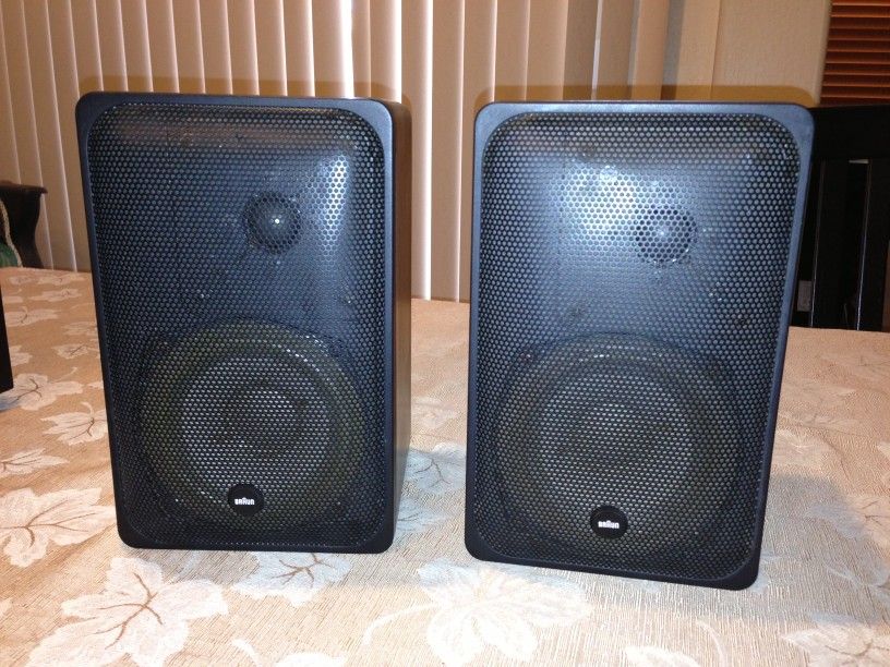 Braun “Early ADS” L200/8 Bookshelf Speakers