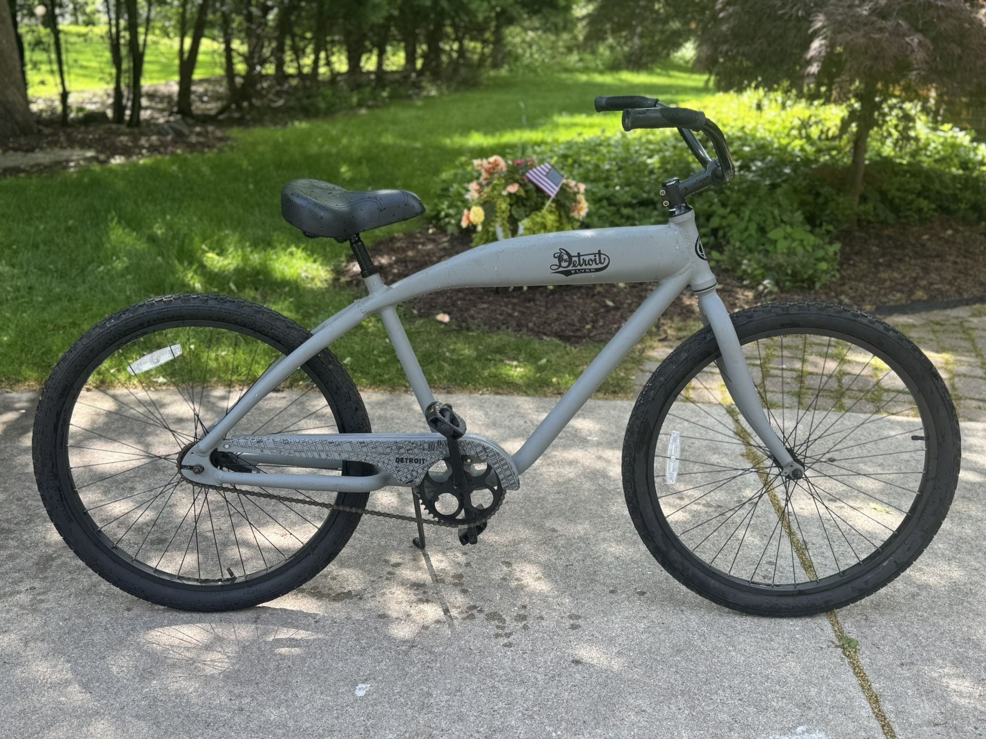 Detroit Flyer Beach cruiser