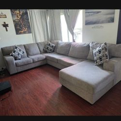 3 Sectional COUCH