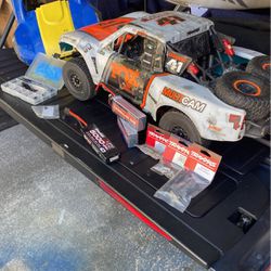 Traxxas UDR 6s $300 Today