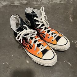 black converse