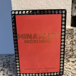 Nicki Minaj Perfume 
