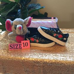 Girls Shoes Size 10 (New)