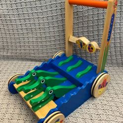 Melissa&Doug Wooden Walker