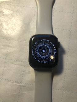 Apple Watch Series 8-Gray-41MM -WIFI + LTE- $100