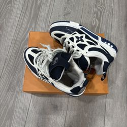 Lv Trainers 