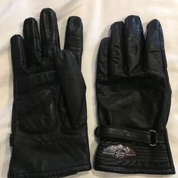 Harley Davidson Women’s Leather Gloves Large Good condition.