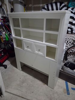 Bedside Bookshelves