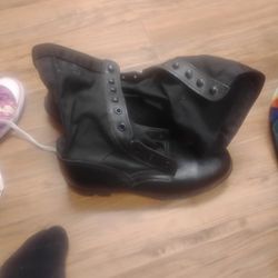 Jungle Boots