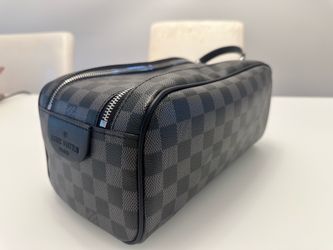 Black checkered Toiletries bag