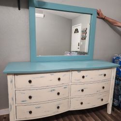 Solid Wood Crate & Barrel Dresser w/ Mirror 