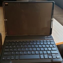 iPad 8th Generation Case with Keyboard 