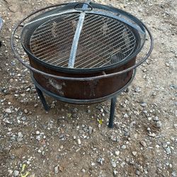 Large Fire Pit/Grill 30 Inches Across