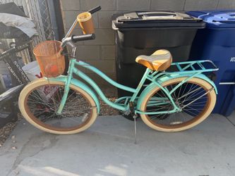 Huffy beach cruiser