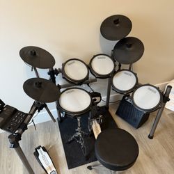Electronic Drum Set