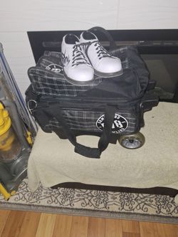 DV8 2 ball bowling ball carry on bag and shoes 9.5