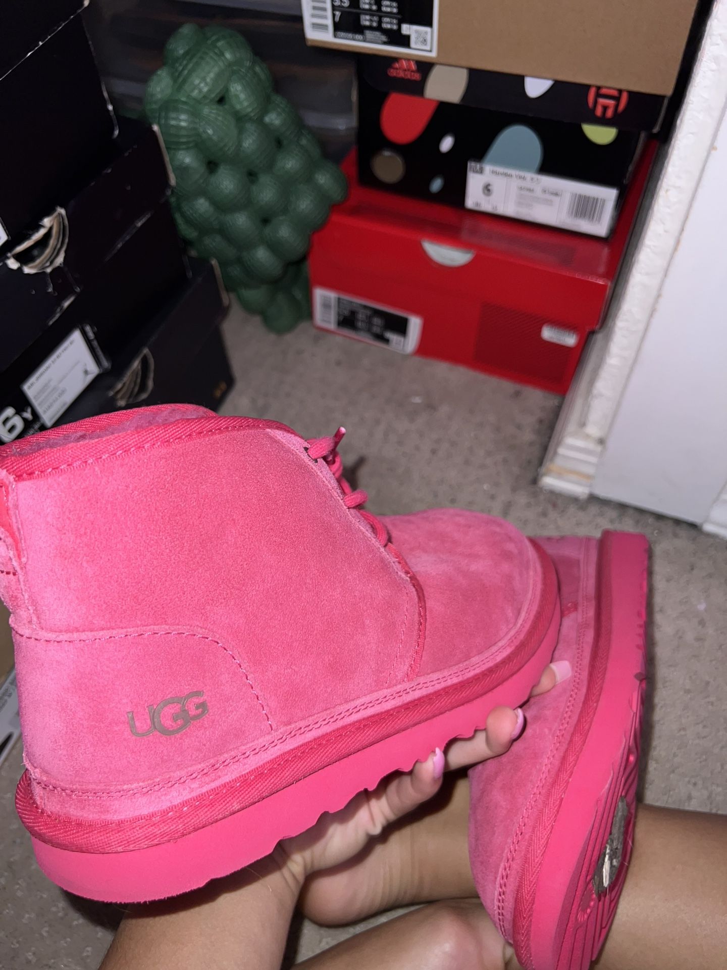 pink uggs