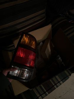 OEM Toyota tundra 2004 headlights & taillights  